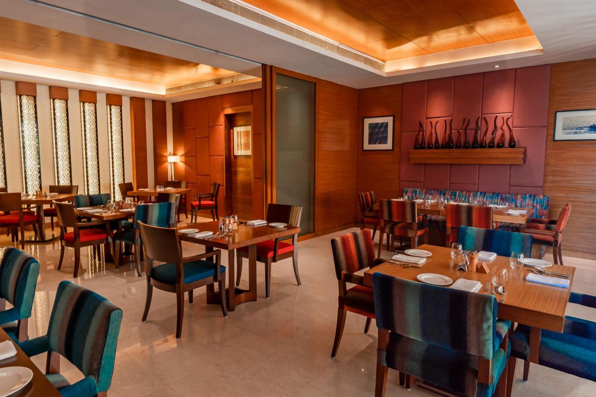 Hyatt Pune Extérieur photo The restaurant